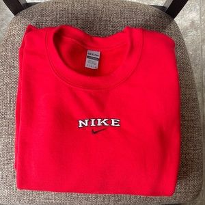 NIKE Crewneck